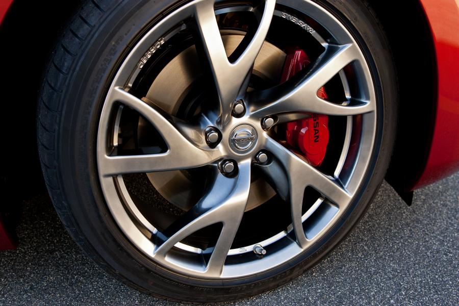  Nissan 370Z 2013 года  (фото 19 из 28)